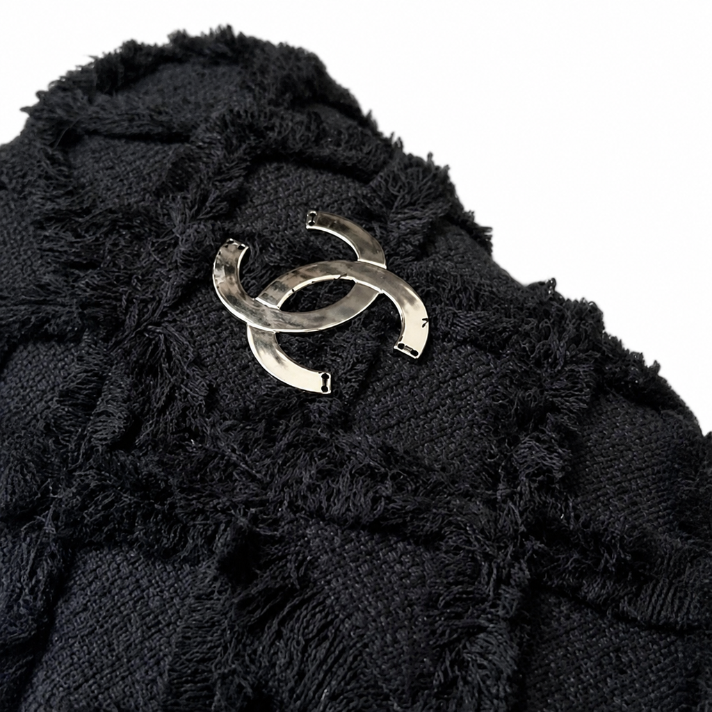 Chanel Maxi Classic Quilted Flap Bag | CC Hardware & Chain — 38cm
