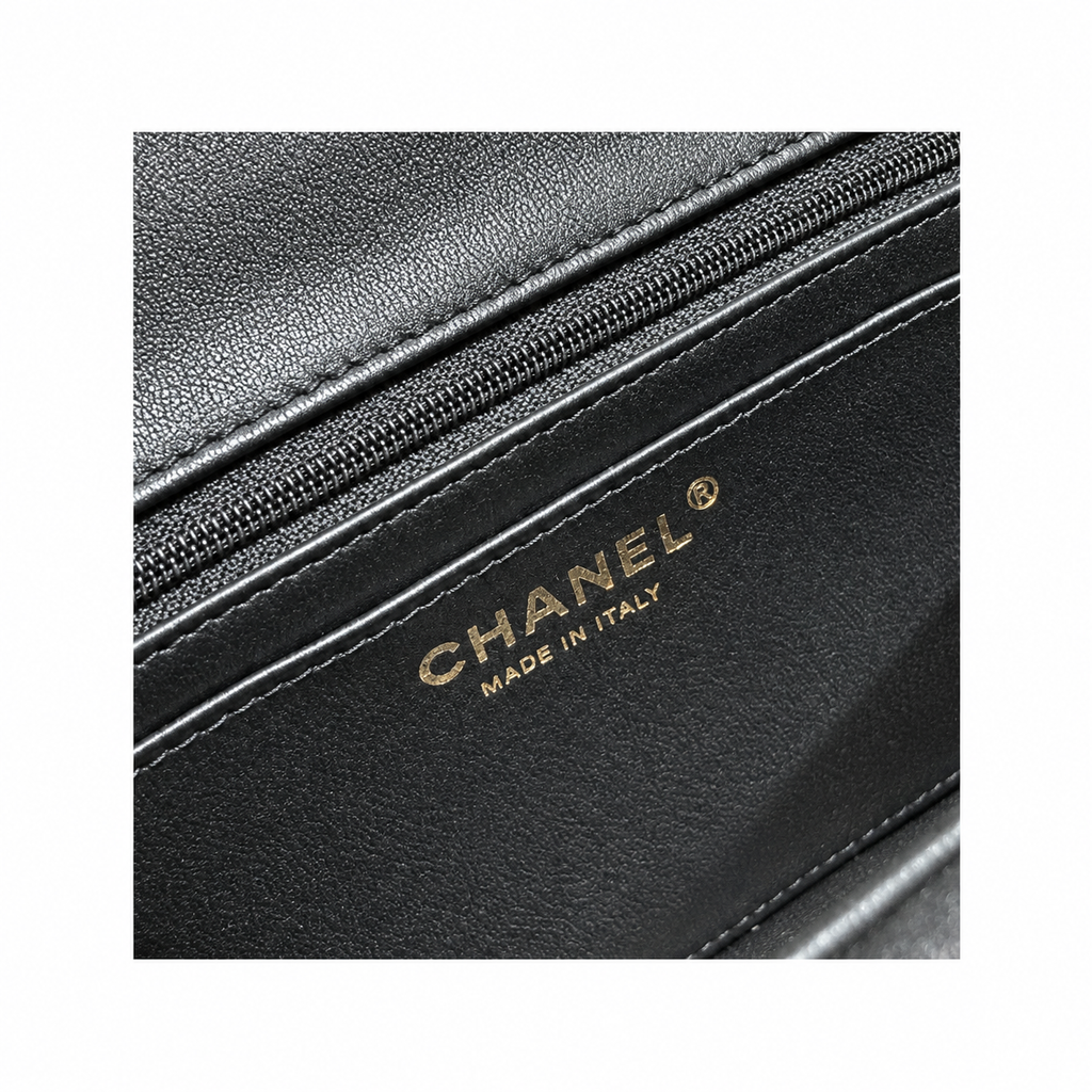 Chanel Quilted Flap Shoulder Bag 20cm